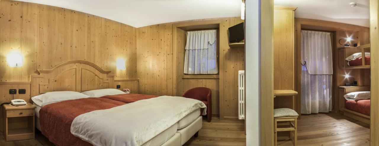 Hotel Pedranzini サンタ・カテリーナ・ヴァルフルヴァ エクステリア 写真
